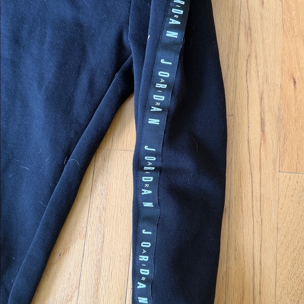 Jordan Kids' Black and Olive Joggers - Picture 3 of 6